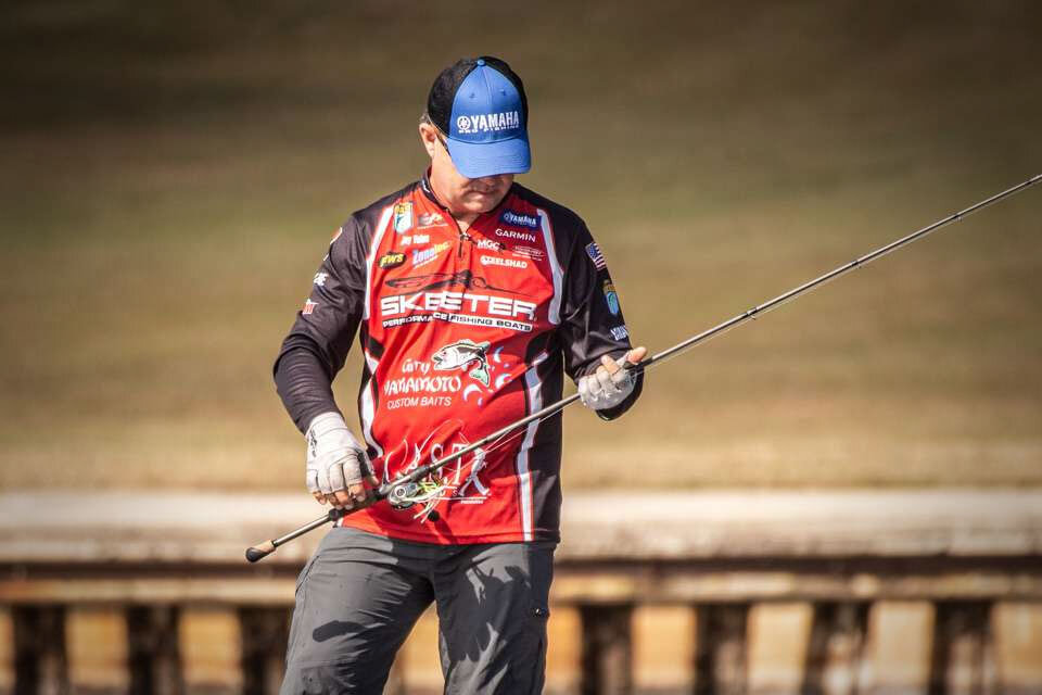 How to Fish a Spinnerbait Around Heavy Cover/Trees with Patrick Walters