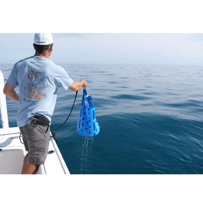 Camillus Cuda Fishing 5 Gallon Blue Chum Bait Boat Bag 23022 – Atlantic  Knife Company